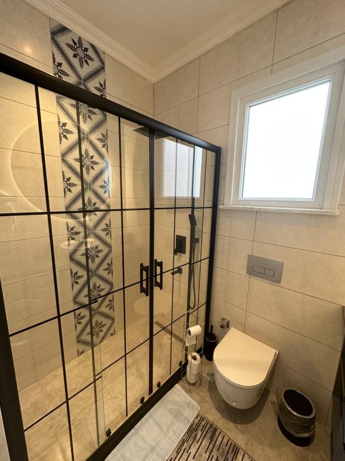 Center Of City In Besiktas 2 Plus 1 With 2 Bathroom And 3 Air Conditioner Stambuł Zewnętrze zdjęcie